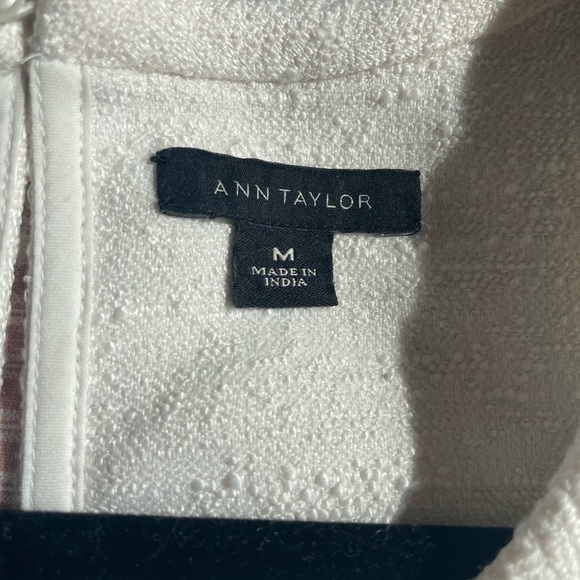 GUC -,ANN TAYLOR - Medium Top. - Picture 9 of 9